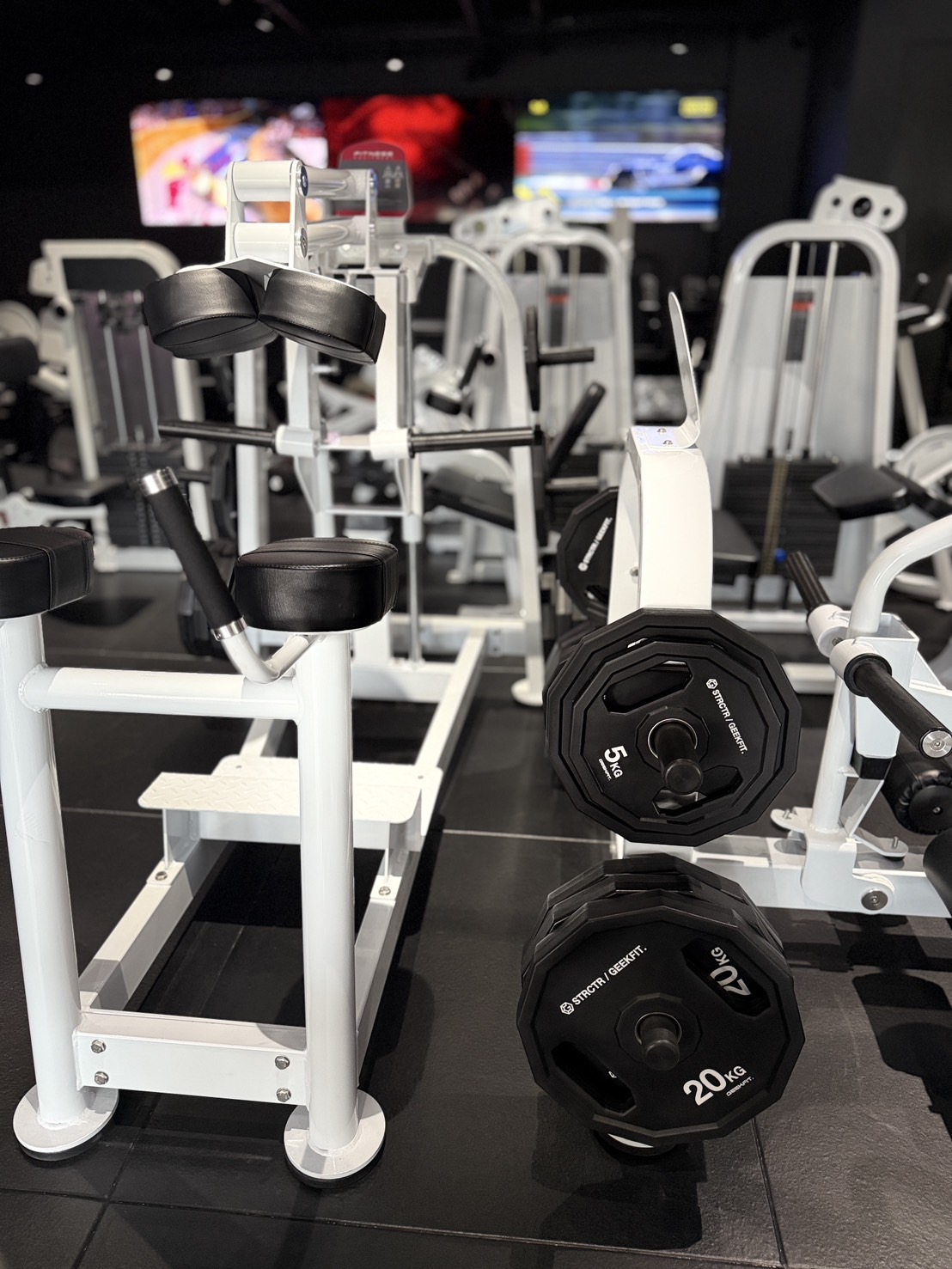 ジムに行くのが恥ずかしいあなたに｜新潟市中央区女池の24時間ジム GEEKFIT. MEIKE