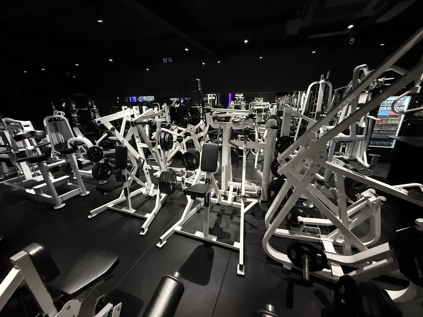 トレーニングで大事な三大栄養素を徹底解説！｜新潟市中央区女池の24時間ジム GEEKFIT. MEIKE