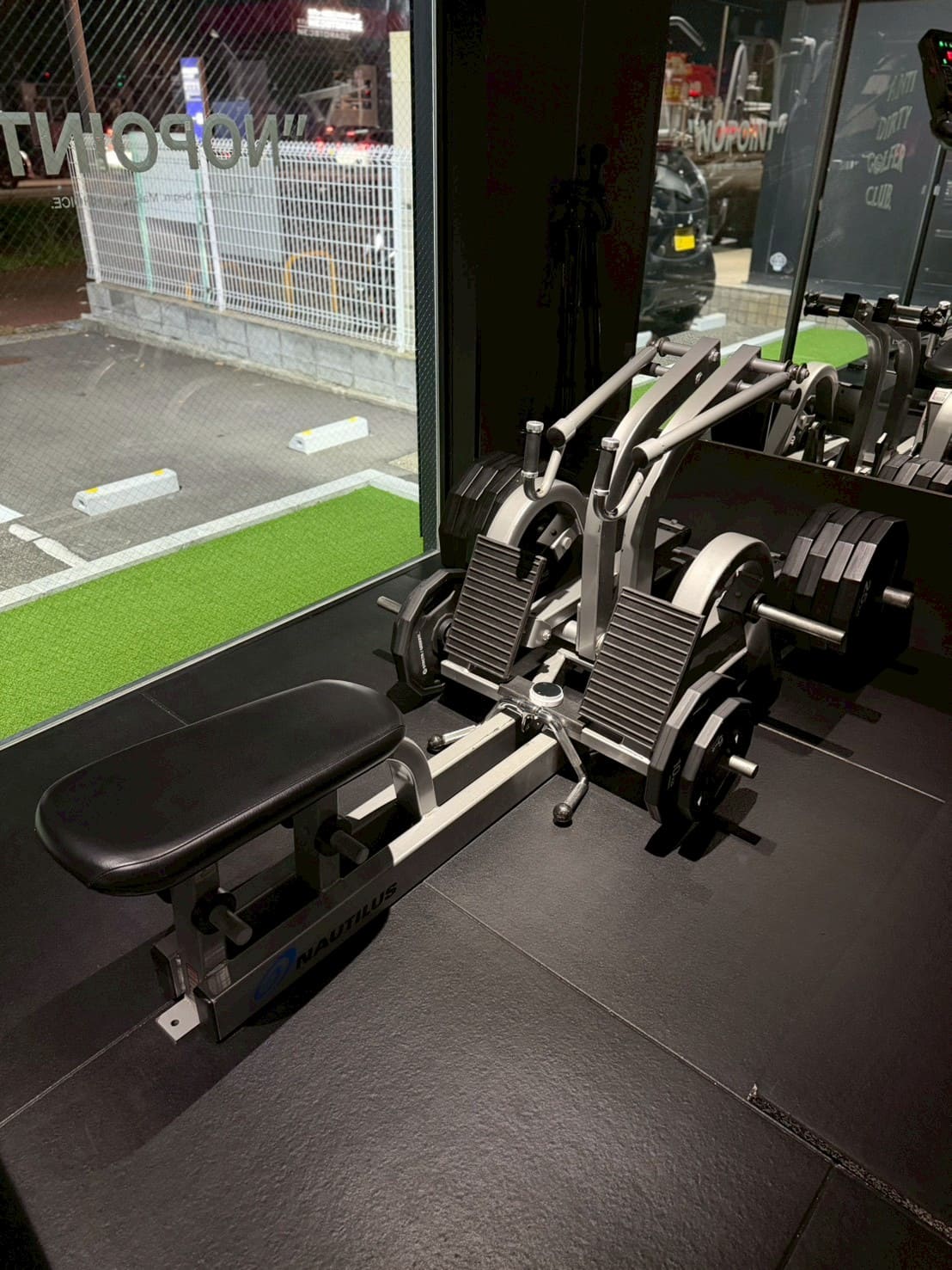 コンパウンドロウ