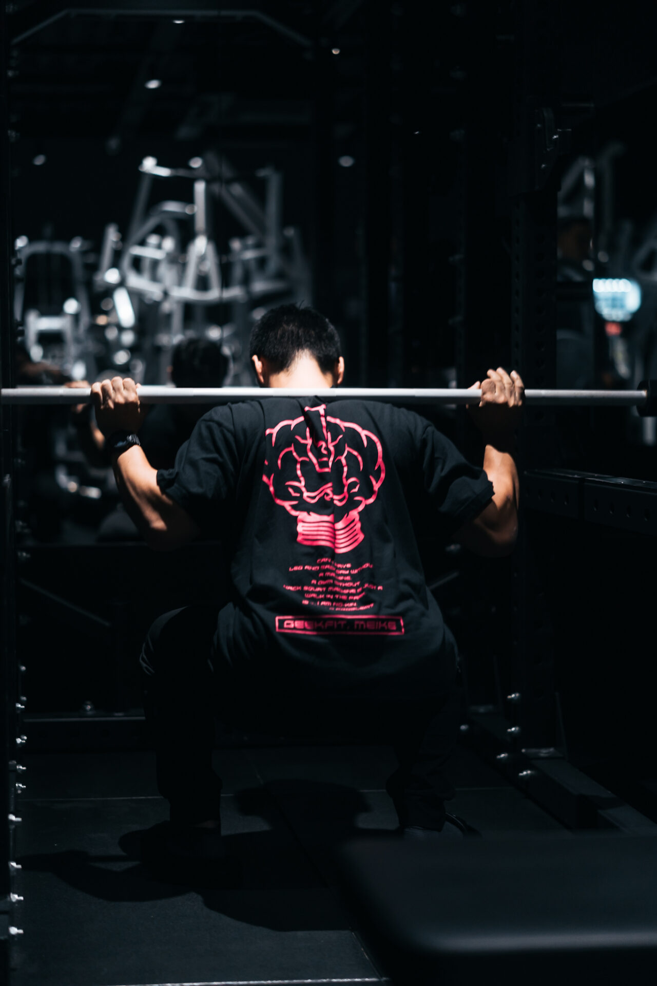 なぜスクワットは筋トレの王様なのか？初心者がまずやるべき理由