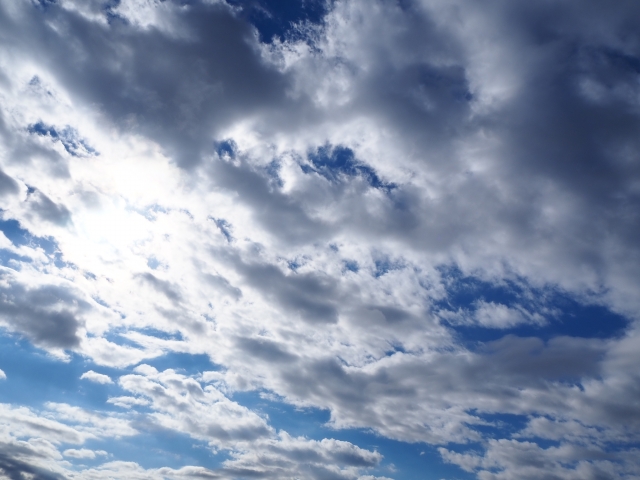 新潟の曇り空で太る！？日照不足が招く「代謝ダウン」の正体と解決策｜新潟市中央区女池の24時間ジム GEEKFIT. MEIKE